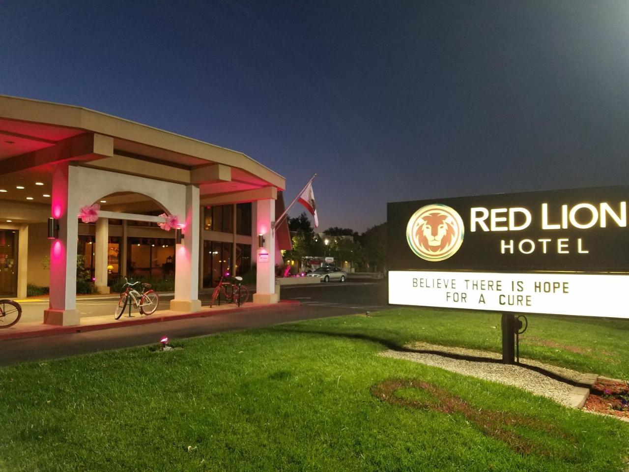Red Lion Hotel Redding Ngoại thất bức ảnh
