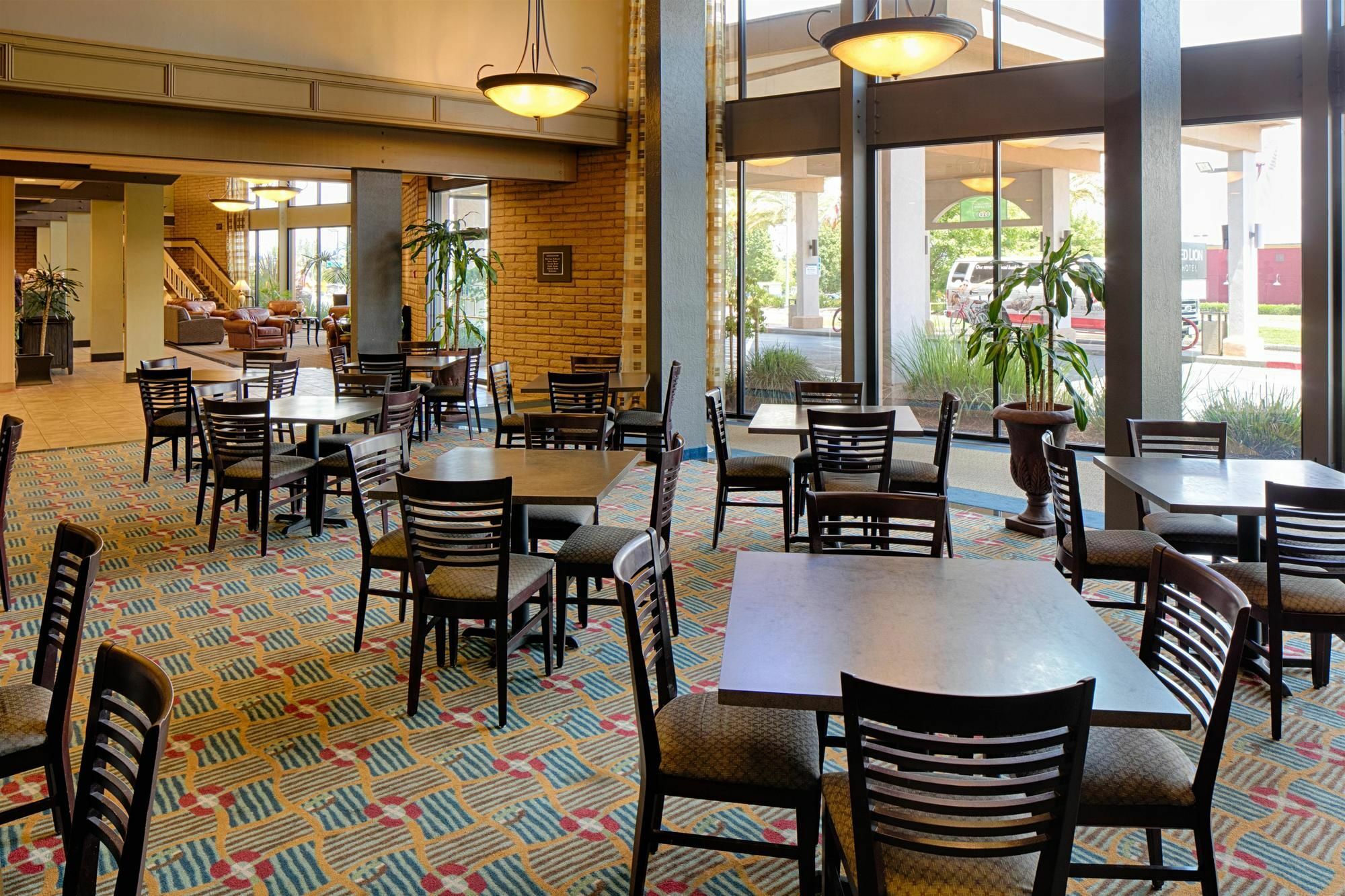 Red Lion Hotel Redding Ngoại thất bức ảnh